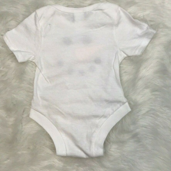 Baby One Piece Bodysuit 6 Month Snowman Face - Picture 4 of 4